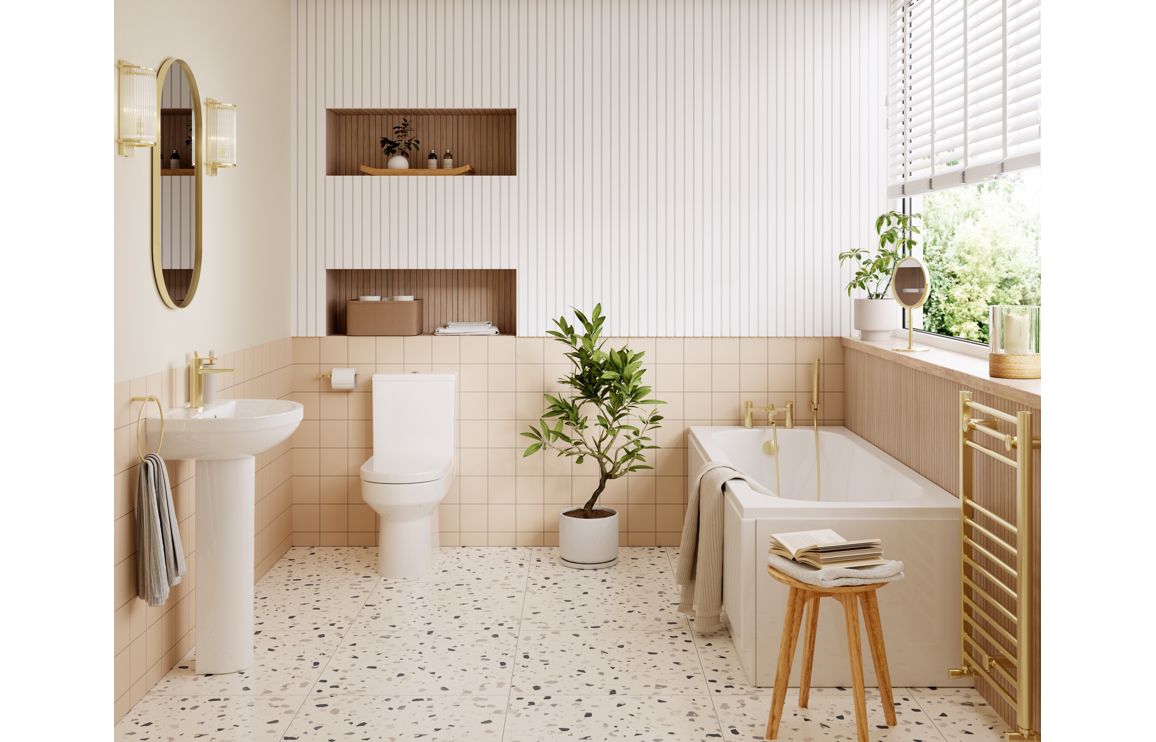 Opulent Victoria Full Suite & Bath w/Black Finishes